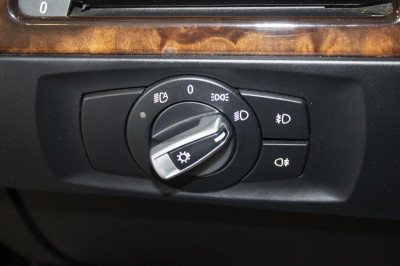 BMW 3 серия 320i AT (156 л.с.)