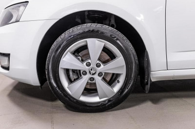 ŠKODA Octavia 1.6 MT (110 л. с.)