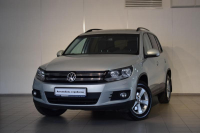 Volkswagen Tiguan 1.4 TSI BlueMotion DSG (150 л. с.)
