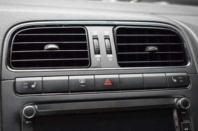 Volkswagen Polo 1.6 MT (105 л. с.)