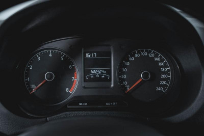 Volkswagen Polo 1.6 MT (105 л. с.)