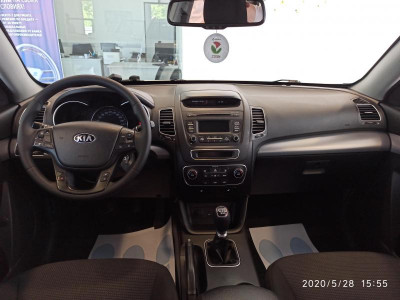 Kia Sorento 2.4 MT 4WD (175 л. с.) Comfort