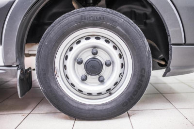 Ford Цельнометаллический фургон 2.2 TDCi МТ FWD 310 MWB средняя крыша (125 л. с.) Средняя база (L2), полная масса 3.1 т