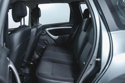 Nissan Terrano 1.6 MT (114 л. с.) Comfort
