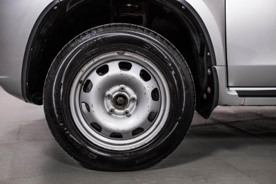 Nissan Terrano 1.6 MT (114 л. с.) Comfort