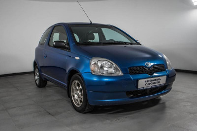 Toyota Yaris 1.0 MT (68 л. с.)