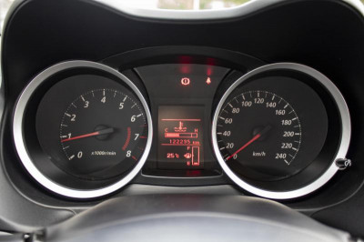 Mitsubishi Lancer 1.5 MT (109 л. с.)