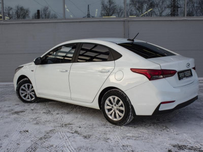 Hyundai Solaris 1.4 AT (100 л.с.)