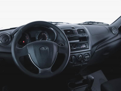 LADA Новая Granta хетчбэк 1.6 MT 8кл (87 л. с.)
