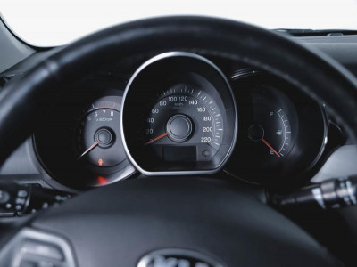 Kia Rio 1.6 AT (123 л. с.)