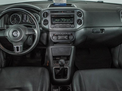 Volkswagen Tiguan 1.4 TSI BlueMotion MT (122 л. с.)