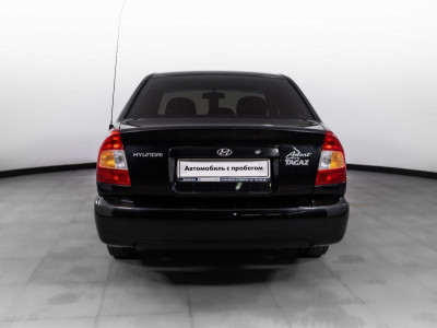 Hyundai Accent 1.5 MT (102 л. с.)
