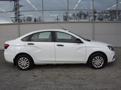 LADA Vesta 1.6 AMT (106 л. с.)