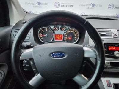 Ford Kuga 2.0d AT (164 л.с.) 4WD