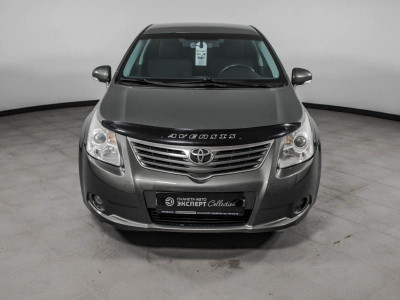 Toyota Avensis 1.8 MT (147 л. с.)