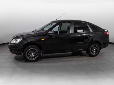 LADA Granta лифтбек 1.6 8кл MT (87 л. с.)