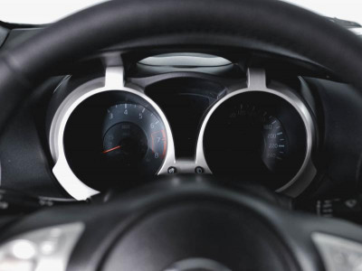 Nissan Juke 1.6 CVT (117 л. с.)