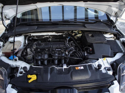 Ford Focus 1.6 PowerShift (105 л. с.)