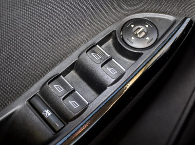 Ford Focus 1.6 PowerShift (105 л. с.)