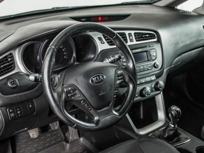 Kia Ceed 1.6 MT (129 л. с.)