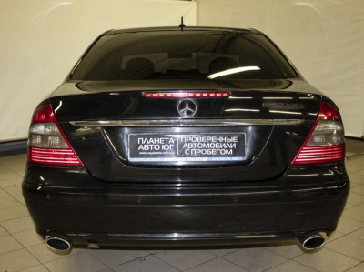 Mercedes-Benz E-Класс E 200 Kompressor AT (184 л. с.)
