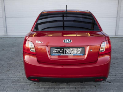 Kia Rio 1.4 MT (97 л. с.)