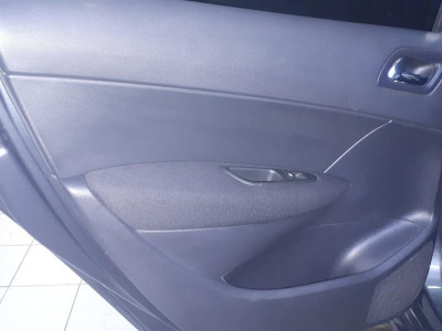 Peugeot 308 1.6 VTi MT (120 л. с.)