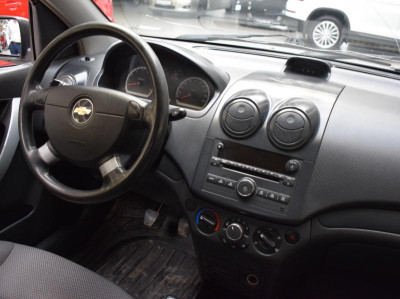 Chevrolet Aveo 1.2 MT (72 л. с.)