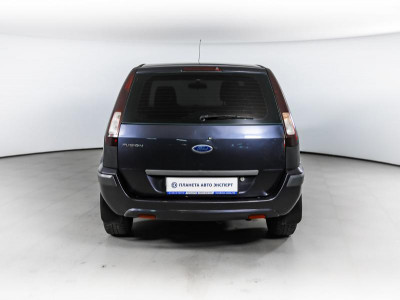 Ford Fusion 1.4 MT (80 л. с.)