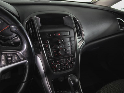 Opel Astra GTC 1.6 Turbo AT (180 л. с.)