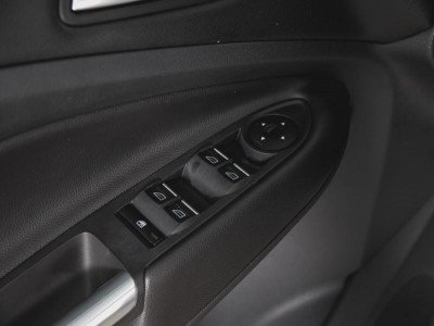 Ford Kuga 2.5 AT (150 л.с.)
