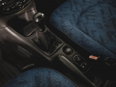 Peugeot 206 1.6 MT (110 л. с. )