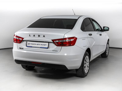 LADA Vesta 1.6 MT (106 л. с.)