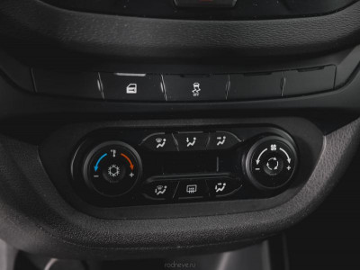 LADA Vesta 1.6 MT (106 л. с.)