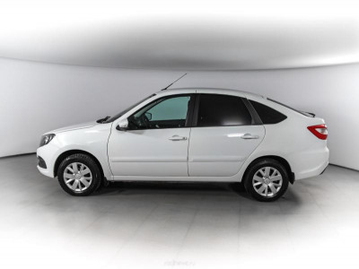 LADA Новая Granta хетчбэк 1.6 AT 16кл (98 л. с.)