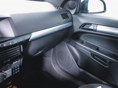 Opel Astra 1.6 Easytronic (115 л. с.)