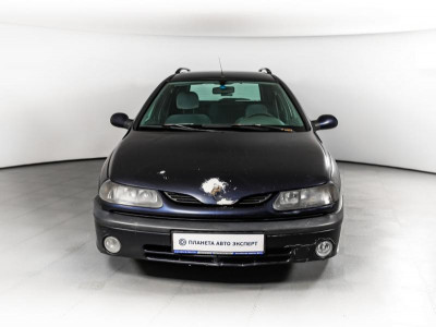 Renault Laguna 1.6 MT (107 л.с.)