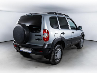 Chevrolet niva Niva 1.7 MT (79,6 л. с.)