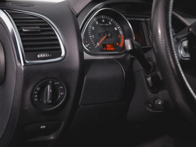 Audi Q7 4.2 AT (350 л.с.) 4WD
