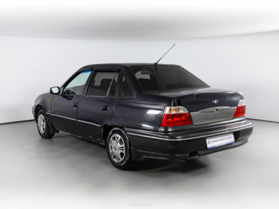 Daewoo Nexia 1.5 MT (75 л. с.)