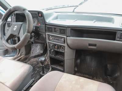 Opel Kadett 1.6 MT (75 л.с.)