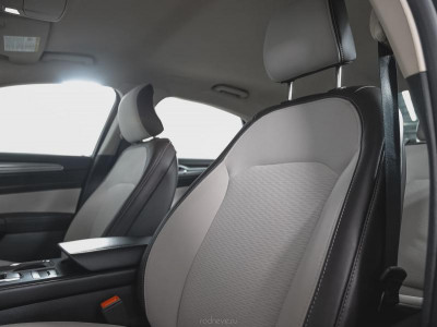 Ford Mondeo 2.0 EcoBoost AT (199 л. с.)
