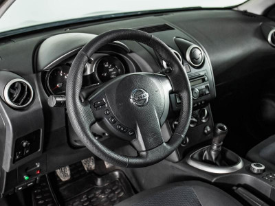 Nissan Qashqai 2.0 MT 4WD (140 л. с.)