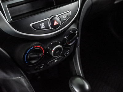 Hyundai Solaris 1.6 AT (123 л. с.)