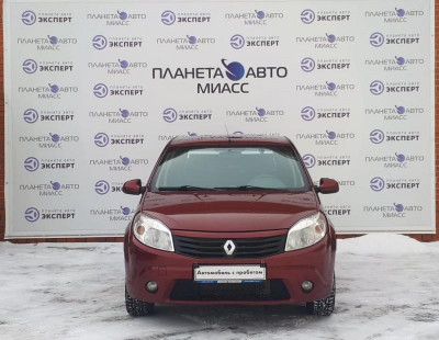 Renault Sandero 1.6 MT (84 л. с.)