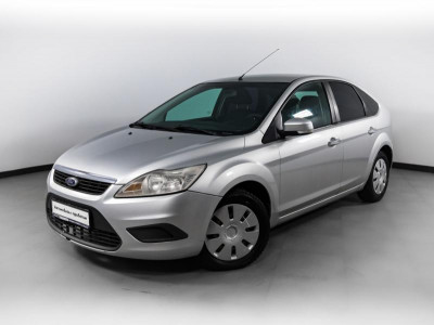 Ford Focus 1.6 MT (101 л. с.)