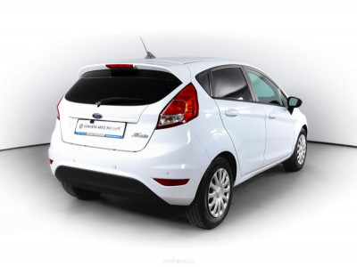 Ford Fiesta Хетчбэк 1.6 AT (105 л. с.)