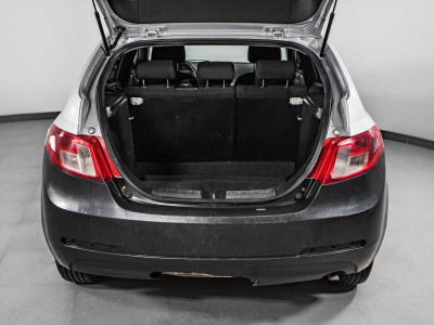 Geely Emgrand EC7 1.8 MT (126 л. с.)
