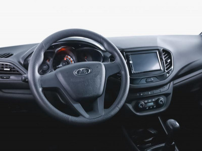 LADA Vesta 1.6 MT (106 л. с.)