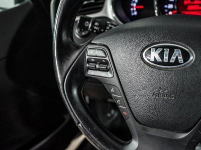 Kia Ceed 1.6 MT (129 л. с.)